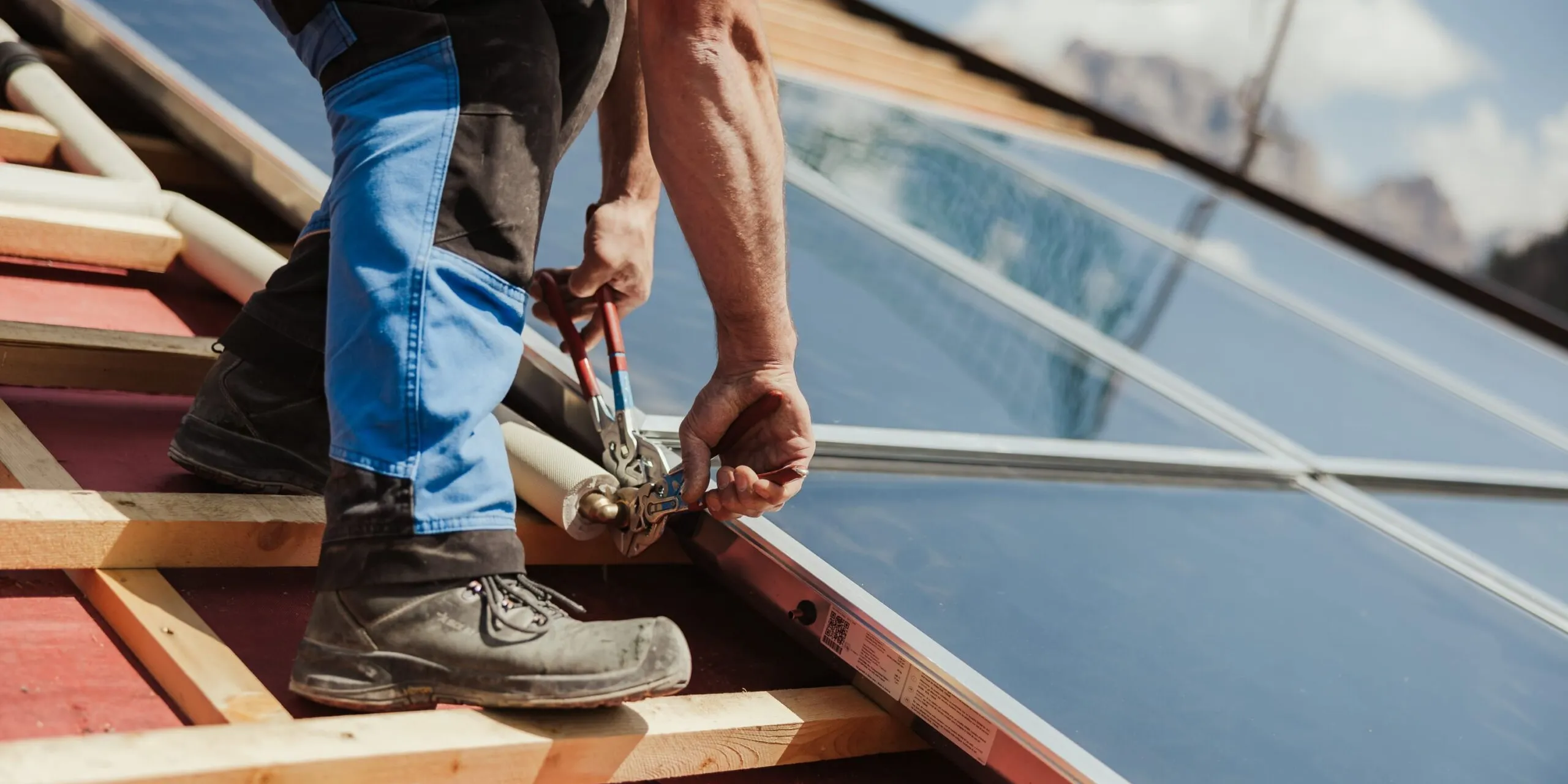 Istalaziun de panei solars