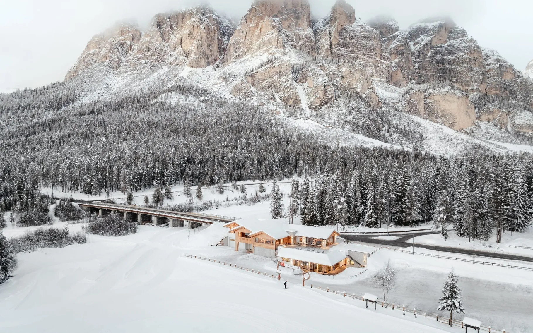 AM Castlunger Homes Centro Fondo 1