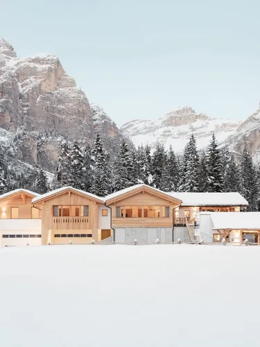 AM Castlunger Homes Centro Fondo 3